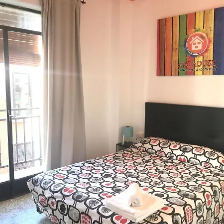 Arc House Sevilla Only Adults *