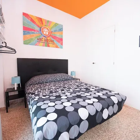 Arc House Sevilla Only Adults *