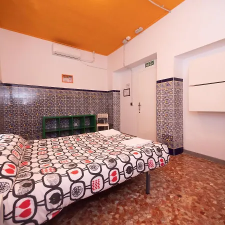 Arc House Sevilla Only Adults 호스텔 세비야