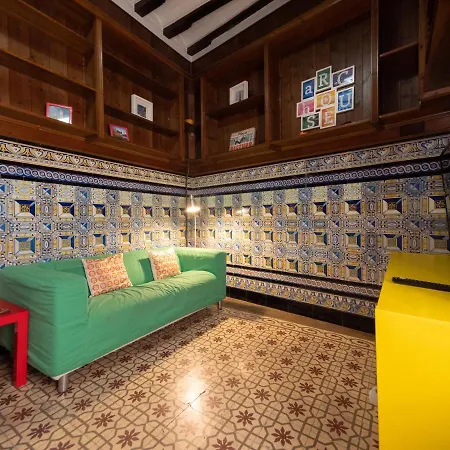 호스텔 Arc House Sevilla Only Adults *