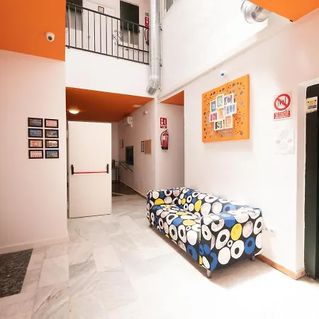 Arc House Sevilla Only Adults 호스텔 *